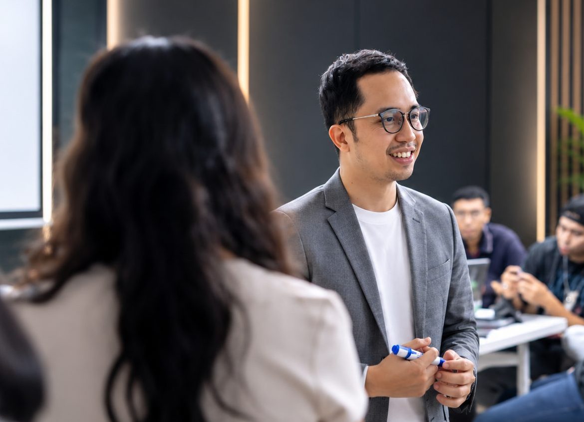 Students in discussion during a FinLeap session